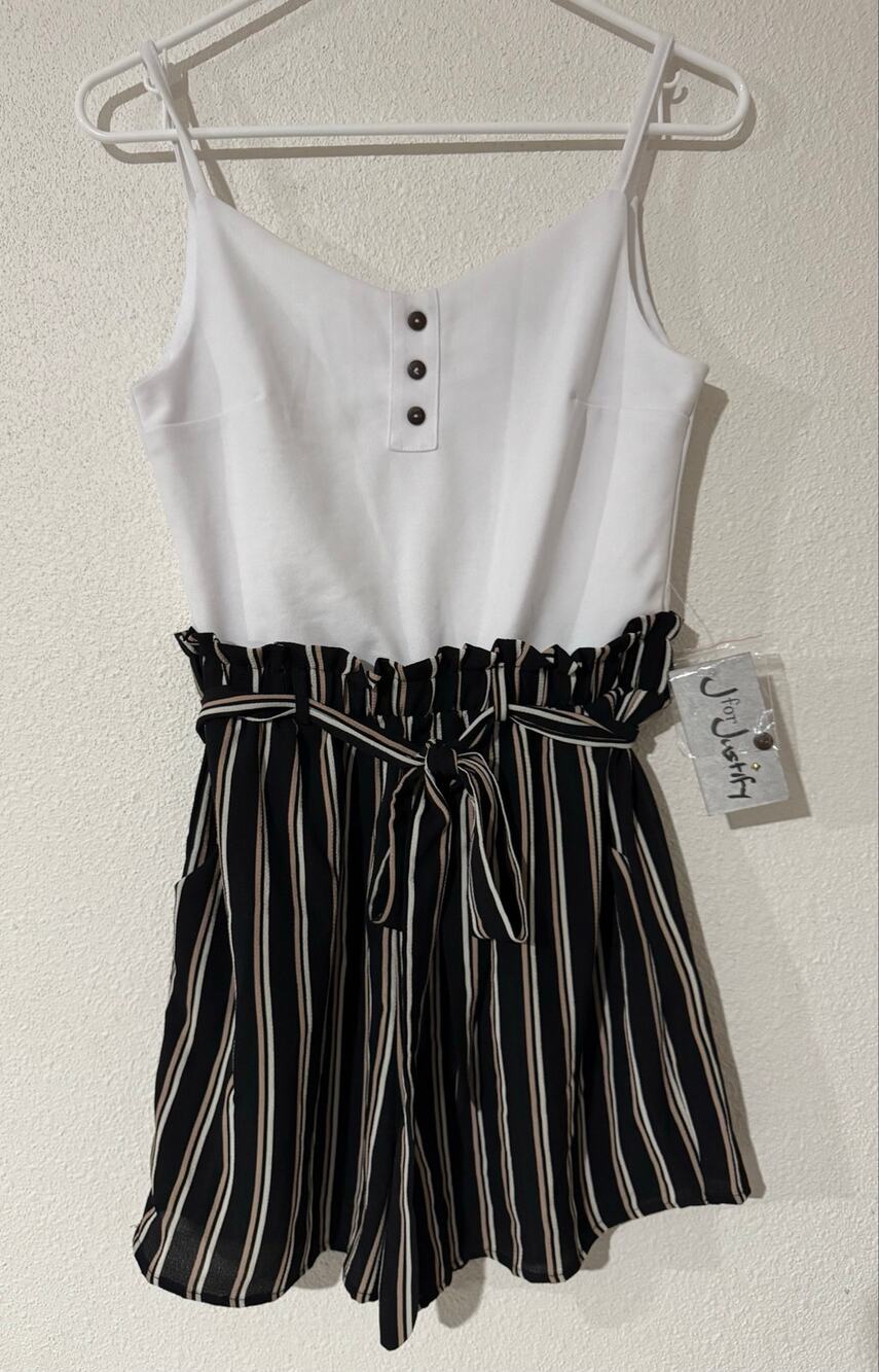 NWT J. for Justify Striped Paperbag Romper - Size M Vacation Brunch Casual Dates